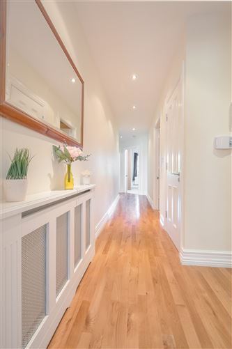 28 Ballintyre Demesne, Ballinteer, Dublin 16