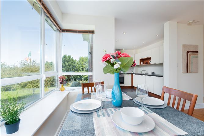 28 Ballintyre Demesne, Ballinteer, Dublin 16