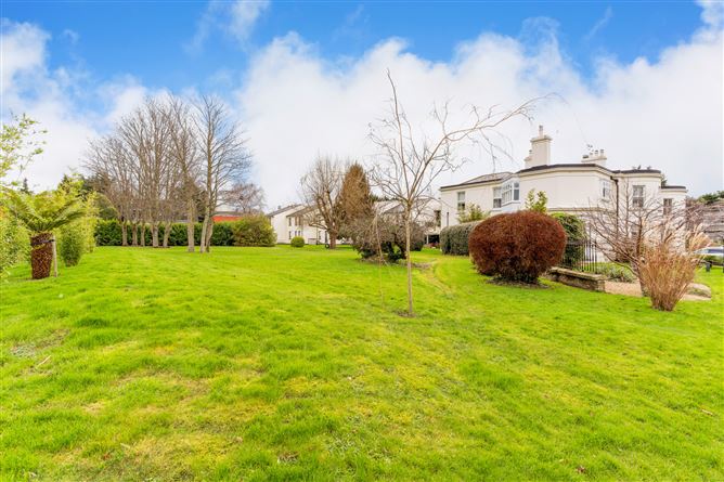44 Simmonscourt Castle, Simmonscourt Road, Ballsbridge, Dublin 4