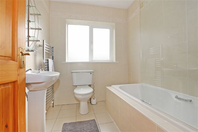 34 Cluain Droichead, Sixmilebridge, Co. Clare