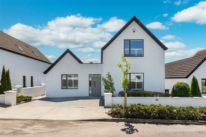 2 Caragh Heights, Caragh, Naas, Co. Kildare. 
