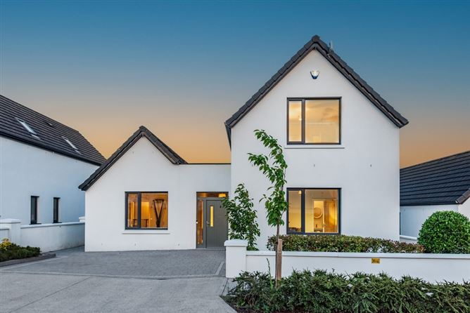 2 Caragh Heights, Caragh, Naas, Co. Kildare. 