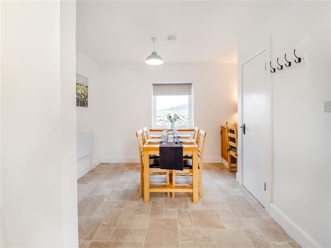 3 Bed in Roundstone,Roundstone,  Galway