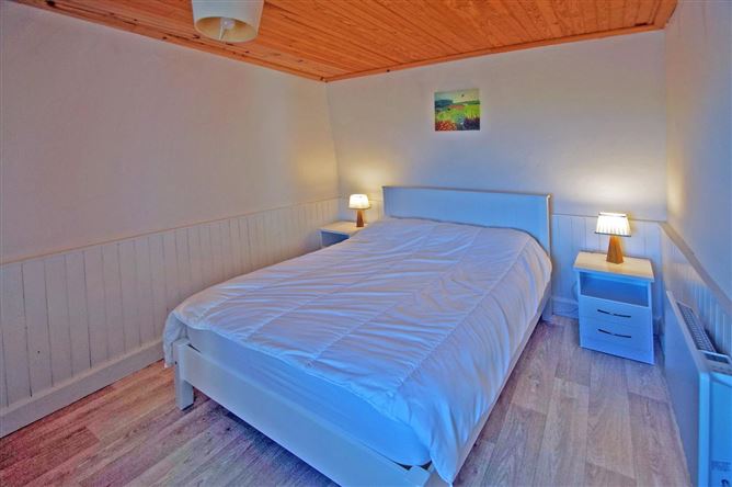 3 Bed in Roundstone,Roundstone,  Galway