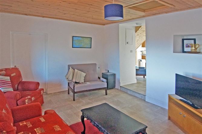 3 Bed in Roundstone,Roundstone,  Galway