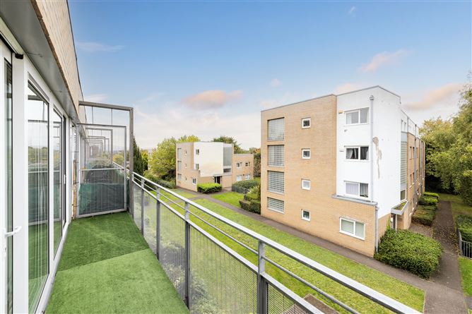 https://photos-a.propertyimages.ie/media/2/1/5/4961512/7a475c6b-1a7c-45f5-b817-6abb73233059_l.jpg
