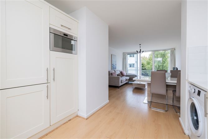 https://photos-a.propertyimages.ie/media/2/1/5/4961512/7a475c6b-1a7c-45f5-b817-6abb73233059_l.jpg
