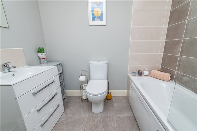 Photo 20 of 27 — 58 Oldbridge Park, Osberstown, Naas, Co. Kildare