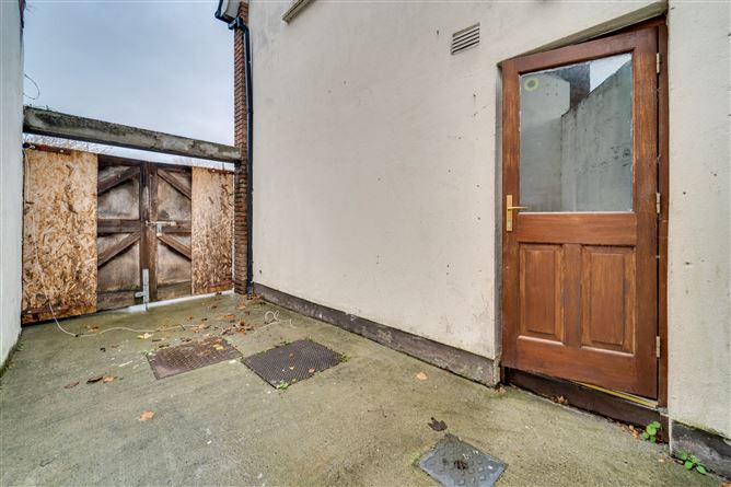 10 Cavalry Row, Stoneybatter, Dublin 7