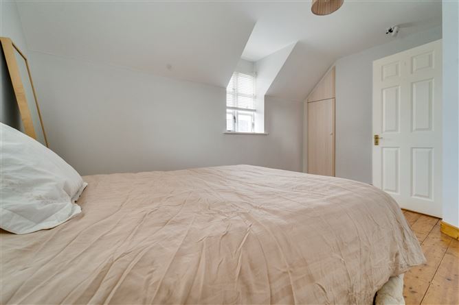 10 Cavalry Row, Stoneybatter, Dublin 7