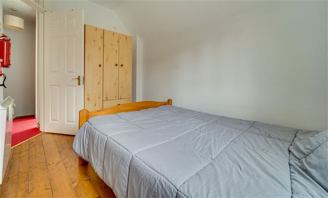 10 Cavalry Row, Stoneybatter, Dublin 7