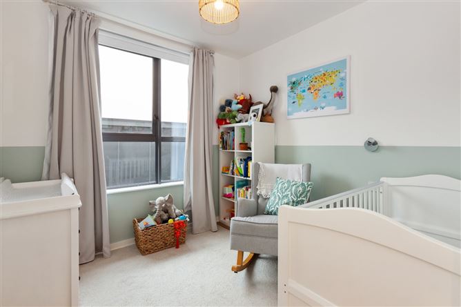 Apartment, 52 Meridian Court, Royal Canal Park, Dublin 15