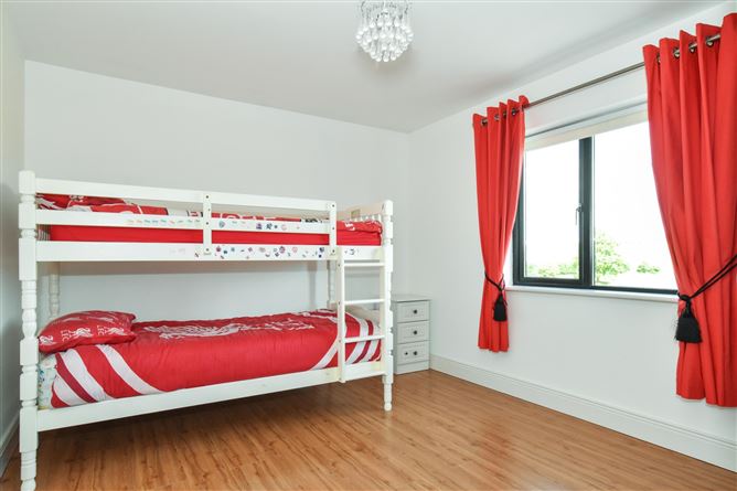 Foster Court, Stonepark, Caherlistrane, Co. Galway
