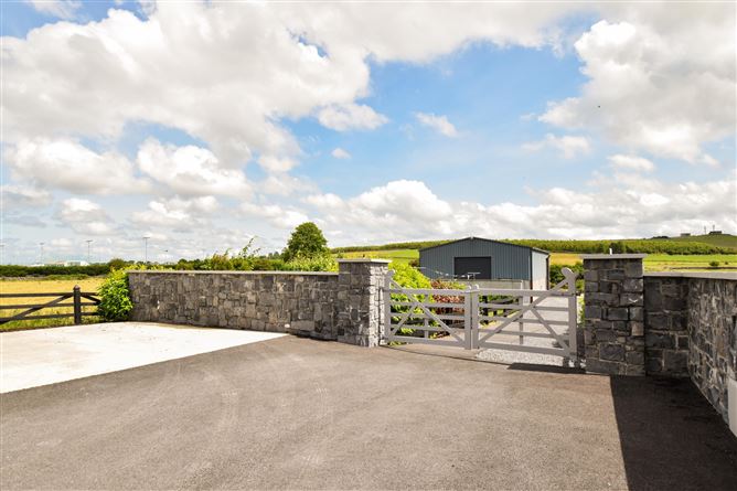 Foster Court, Stonepark, Caherlistrane, Co. Galway