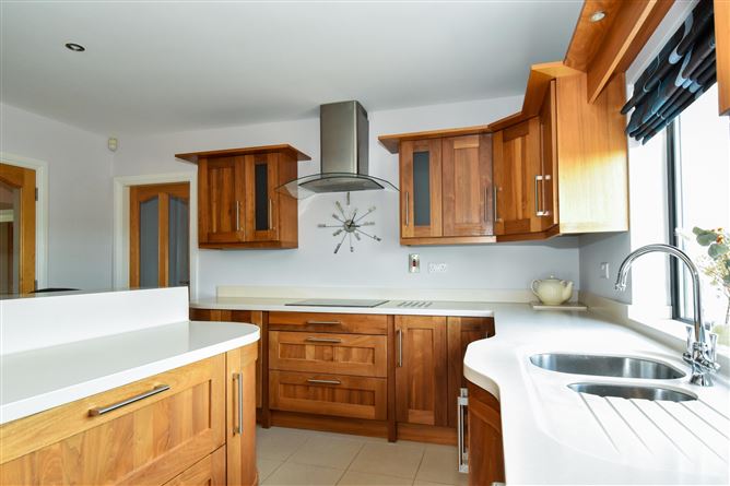 Foster Court, Stonepark, Caherlistrane, Co. Galway