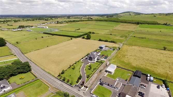 Foster Court, Stonepark, Caherlistrane, Co. Galway