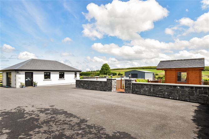 Foster Court, Stonepark, Caherlistrane, Co. Galway