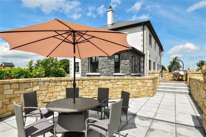 Foster Court, Stonepark, Caherlistrane, Co. Galway