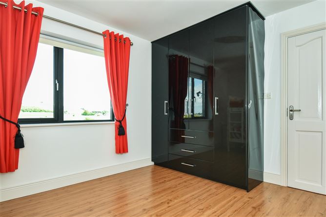 Foster Court, Stonepark, Caherlistrane, Co. Galway