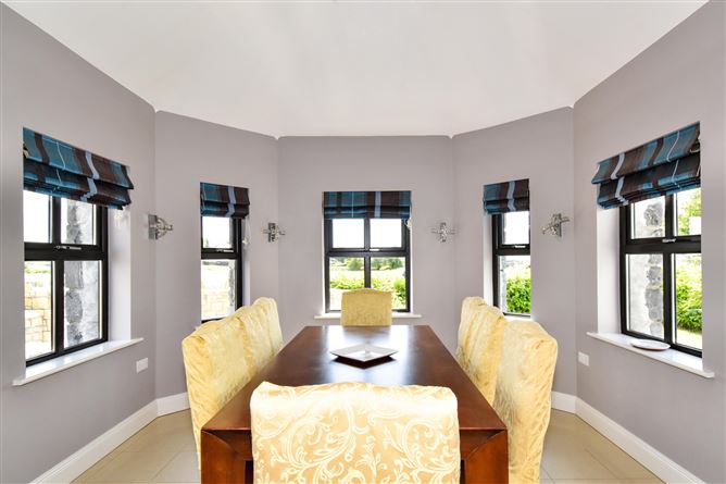 Foster Court, Stonepark, Caherlistrane, Co. Galway
