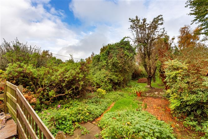 28 Silchester Park, Glenageary, Dublin