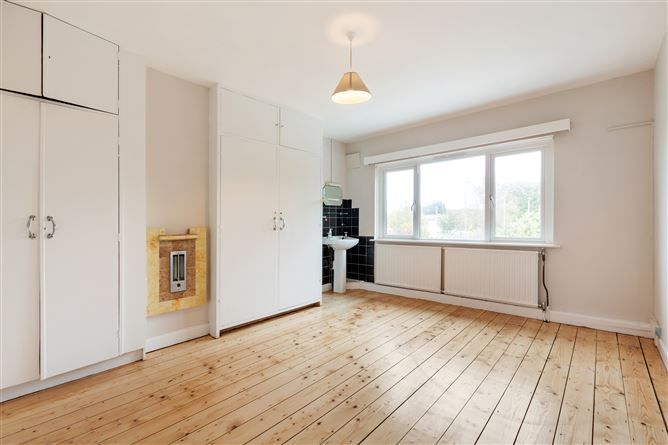 28 Silchester Park, Glenageary, Dublin