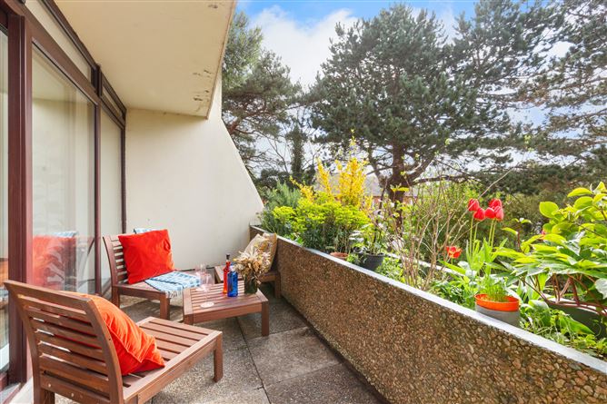 4 The Pines, Grove House, Milltown, Dublin 6