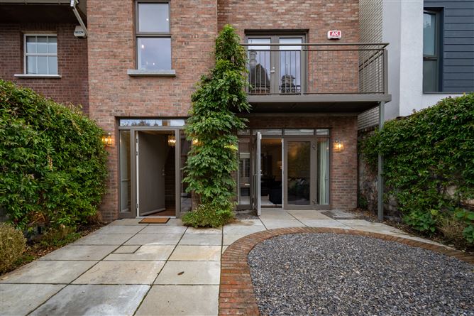 Leeson place, Saint Kevin's, Dublin 2