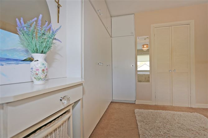 Ardnahinch, 1 Golf Links Road, Castletroy, Limerick