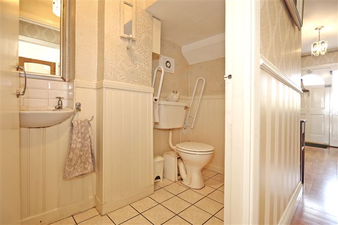 Ardnahinch, 1 Golf Links Road, Castletroy, Limerick