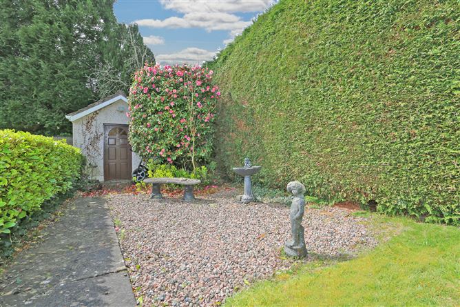 Ardnahinch, 1 Golf Links Road, Castletroy, Limerick