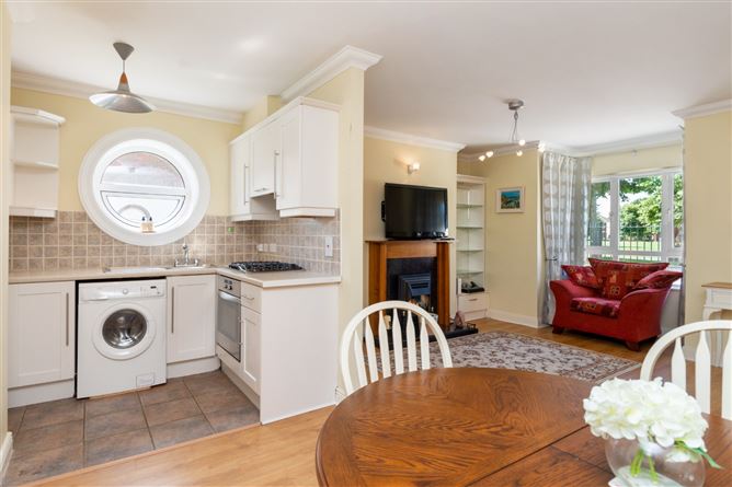 15 Priory Hall, Manor Grove, Terenure, Dublin 12