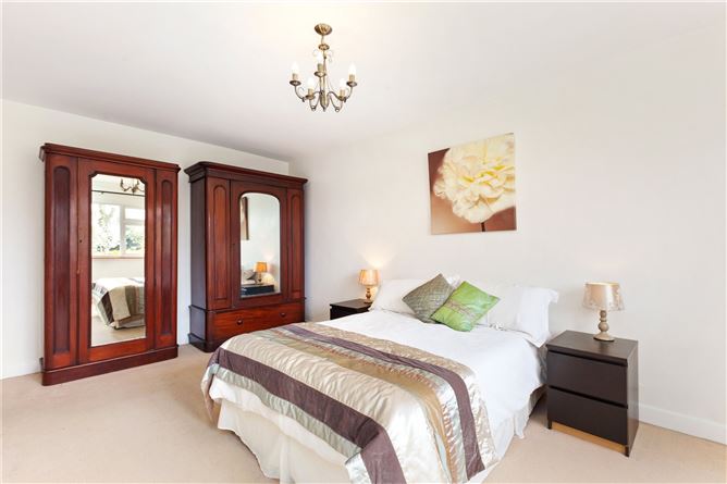 142 Foxrock Park, Foxrock, Dublin 18