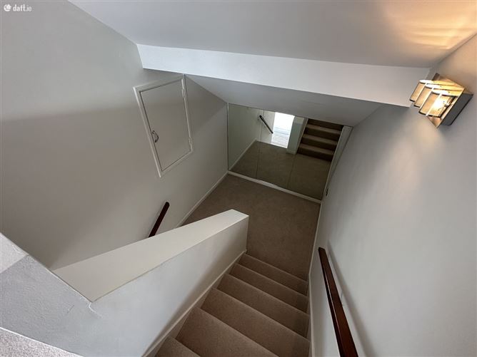 8B Ardbrack Heights, Kinsale, Cork