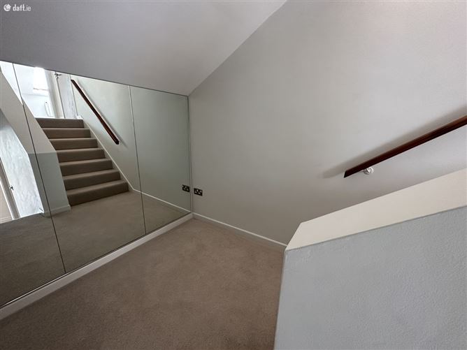 8B Ardbrack Heights, Kinsale, Cork