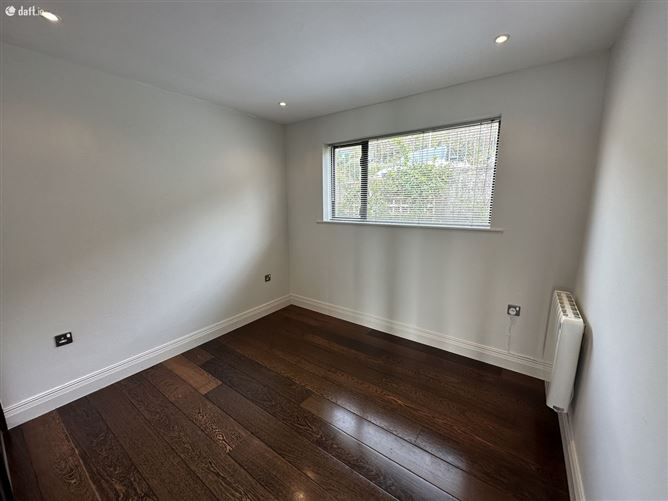 8B Ardbrack Heights, Kinsale, Cork