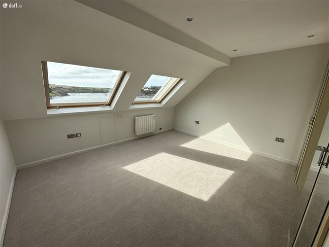 8B Ardbrack Heights, Kinsale, Cork