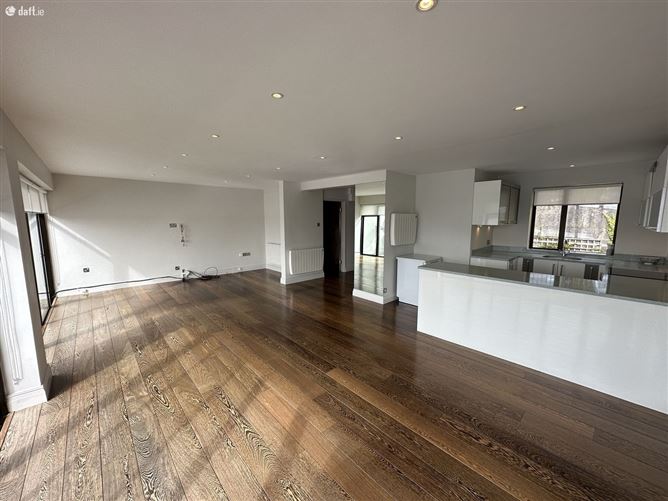 8B Ardbrack Heights, Kinsale, Cork