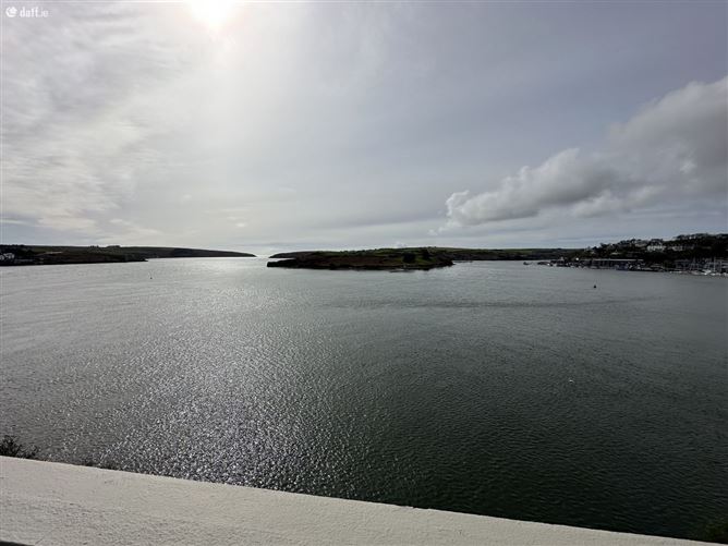 8B Ardbrack Heights, Kinsale, Cork
