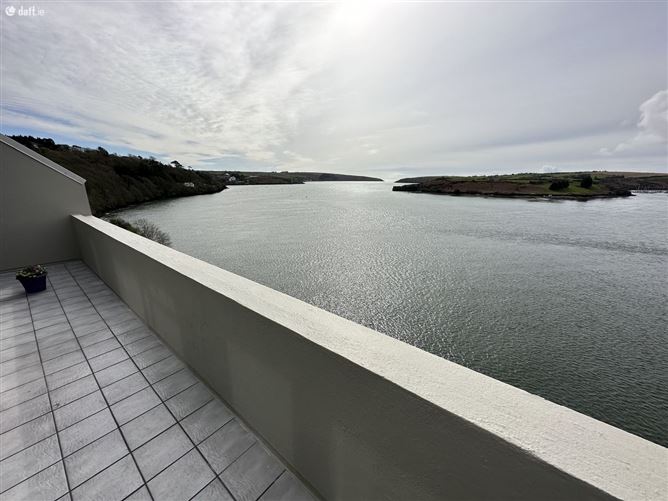 8B Ardbrack Heights, Kinsale, Cork