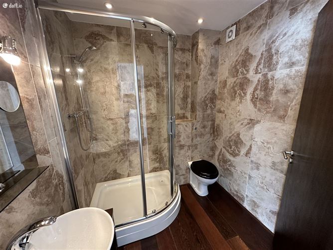 8B Ardbrack Heights, Kinsale, Cork