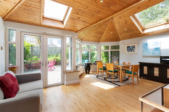 23 Stradbrook Grove, Blackrock, Co. Dublin