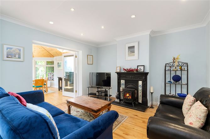 23 Stradbrook Grove, Blackrock, Co. Dublin