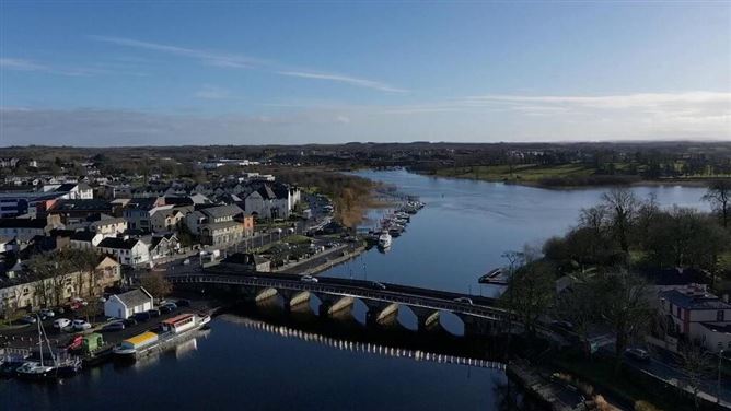 12 Riverview, Landmark Court, Carrick-On-Shannon, Leitrim