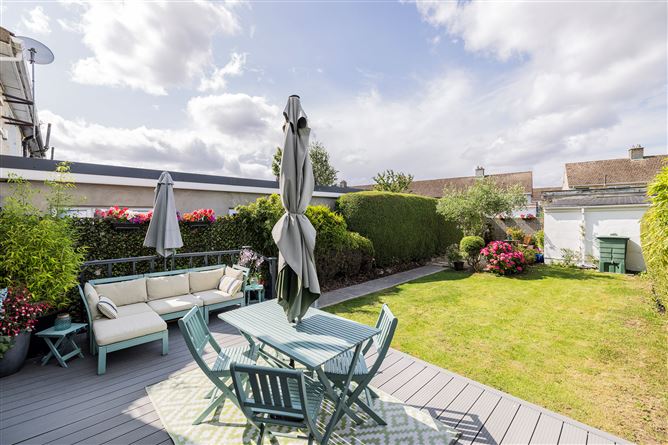 https://photos-a.propertyimages.ie/media/2/1/7/4943712/09275a52-1c63-4d6a-bd7e-3a6fb8c5c01a_l.jpg