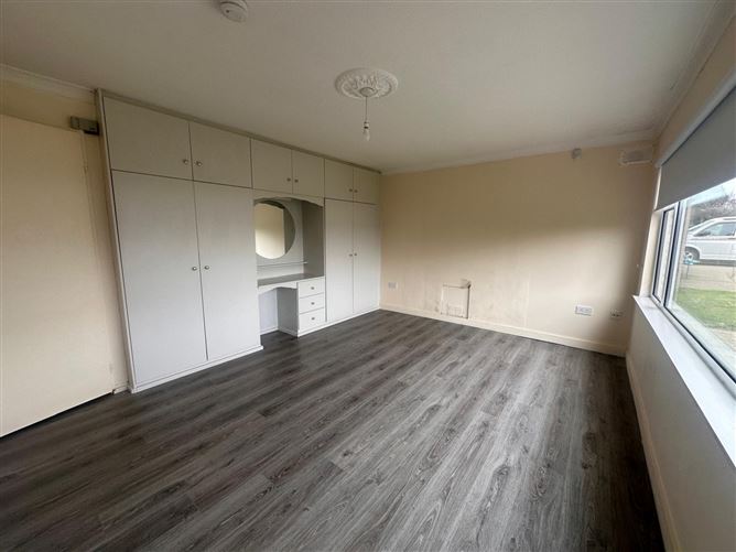 43 Sandfield Gardens, Blackrock, Louth