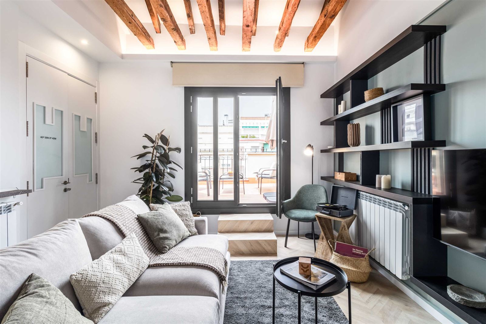 Photo 1 of 10 — Beam & Sky,Madrid,Community of Madrid,Spain