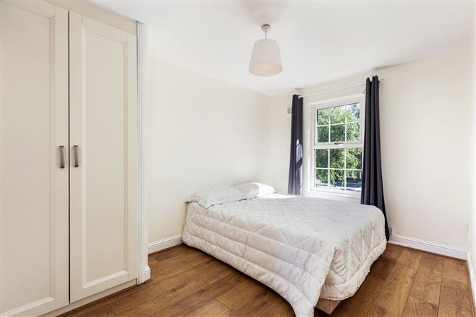 56 Brookfield, Kimmage, Dublin 12