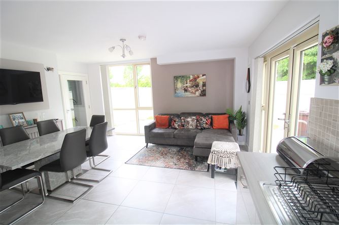 9 The Lawn, Hansfield Wood, Clonsilla,   Dublin 15