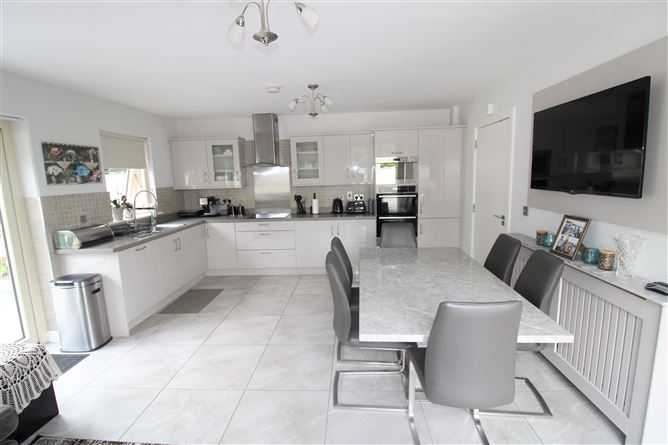 9 The Lawn, Hansfield Wood, Clonsilla,   Dublin 15